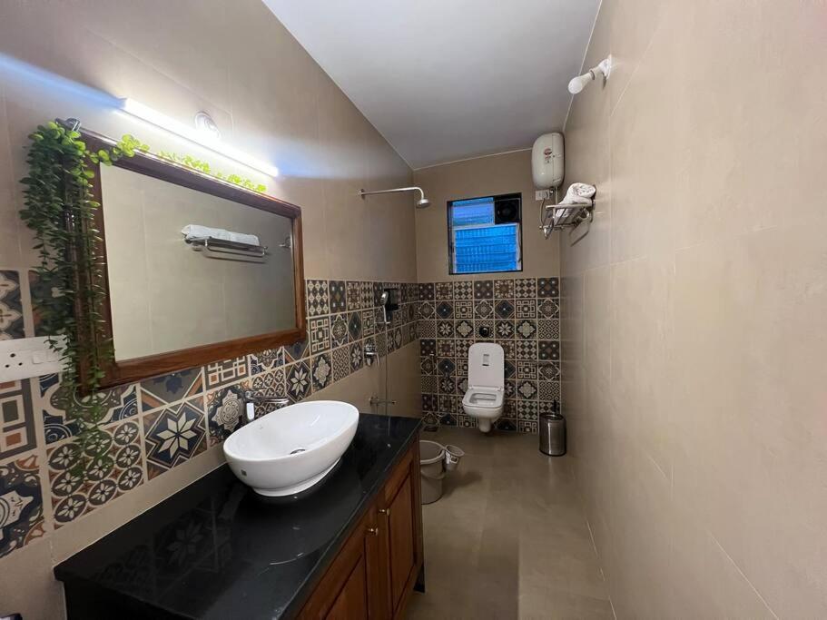 Modern 1bhk Ac 500m To Beach-bonita Apartment Cavelossim